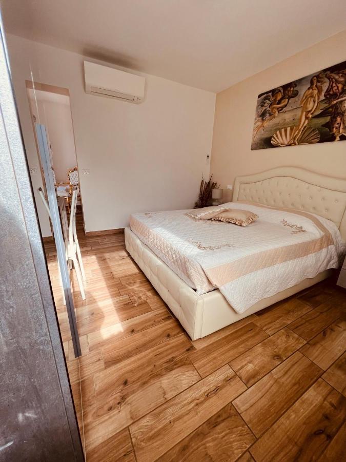 פואניאגו Affitta Camere La Fenice Di Folli Lorella מראה חיצוני תמונה